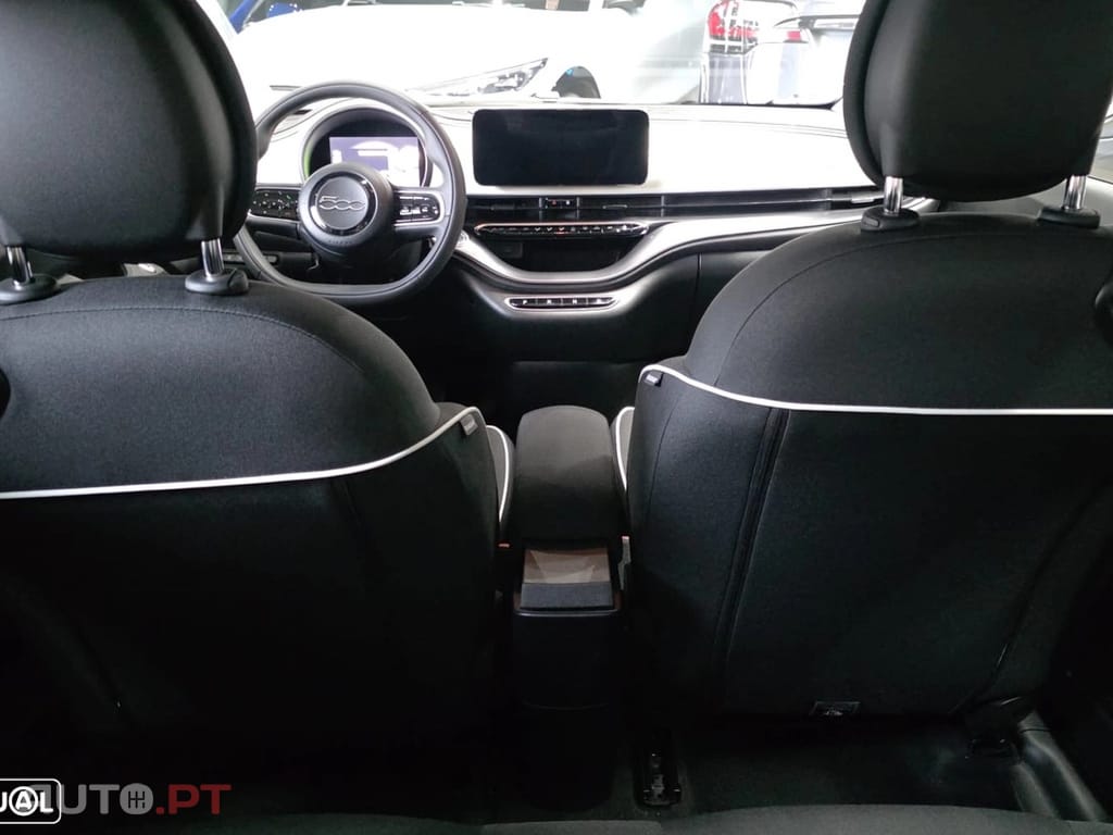 Fiat 500e 42 kWh Icon