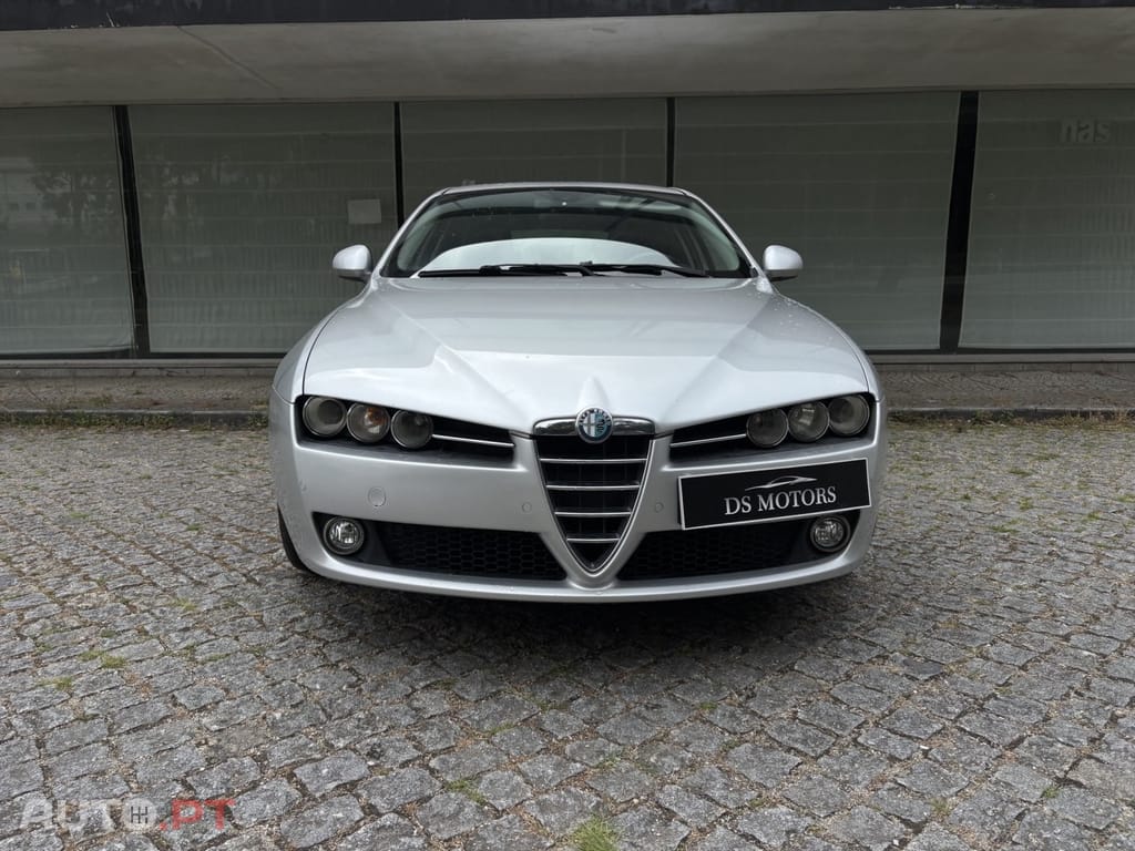 Alfa Romeo 159 1.9 JTD 16V Distinctive — fotografia 2