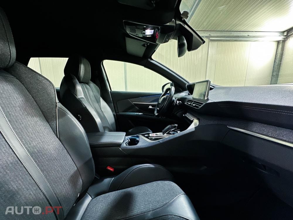 Peugeot 3008 1.6 PureTech GT EAT8