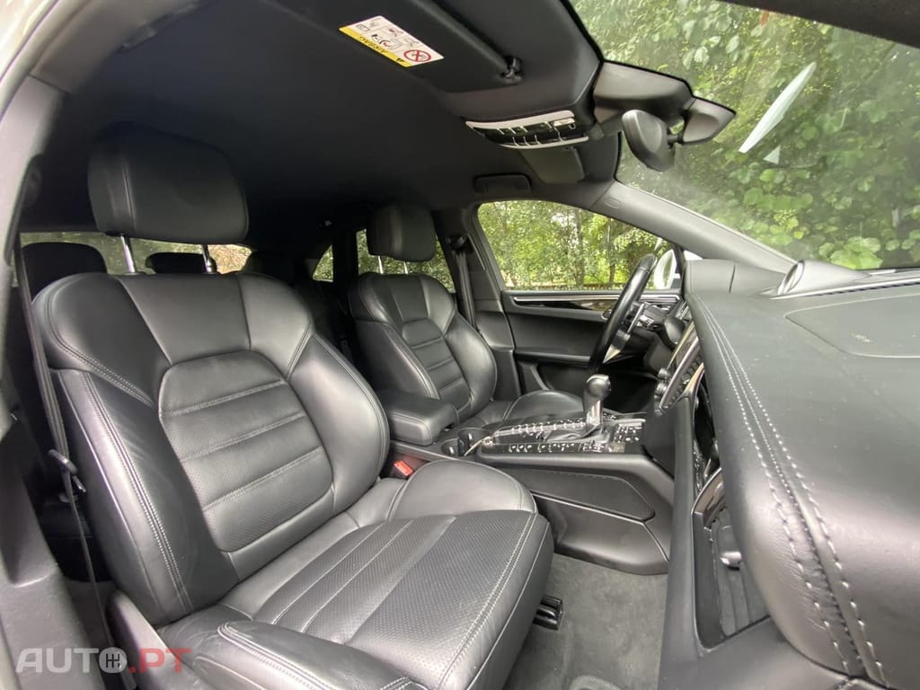 Porsche Macan S