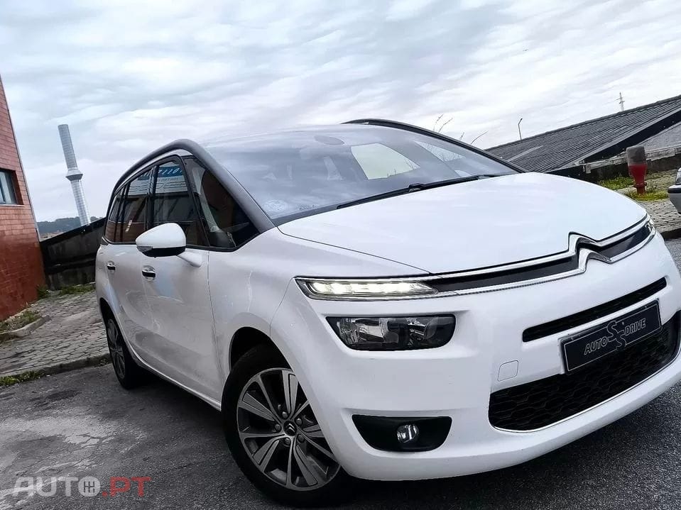 Citroën C4 Grand Picasso 1.6 BlueHDi Exclusive EAT6 — fotografia 18