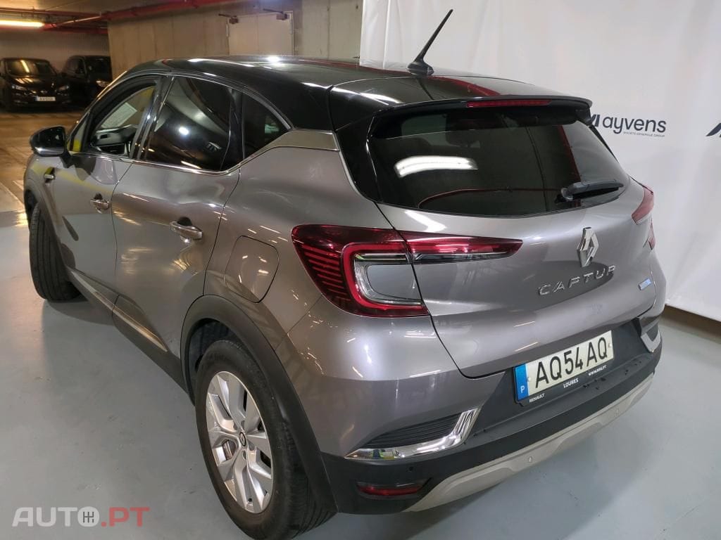 Renault Captur 1.6 E-Tech Plug-In Intens