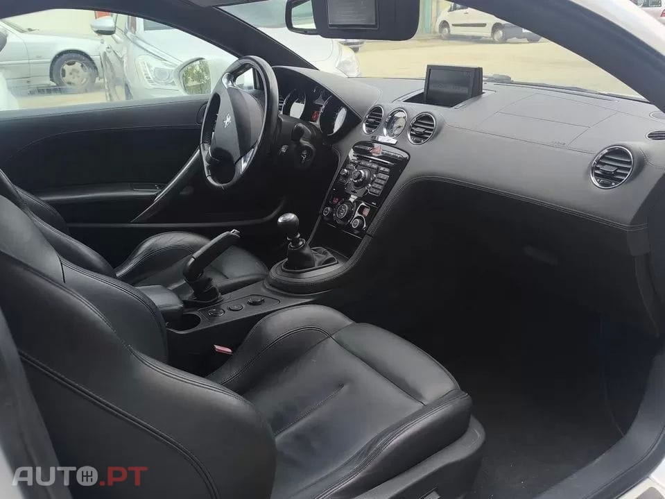 Peugeot RCZ 1 6 155 Thp Onyx — fotografia 3