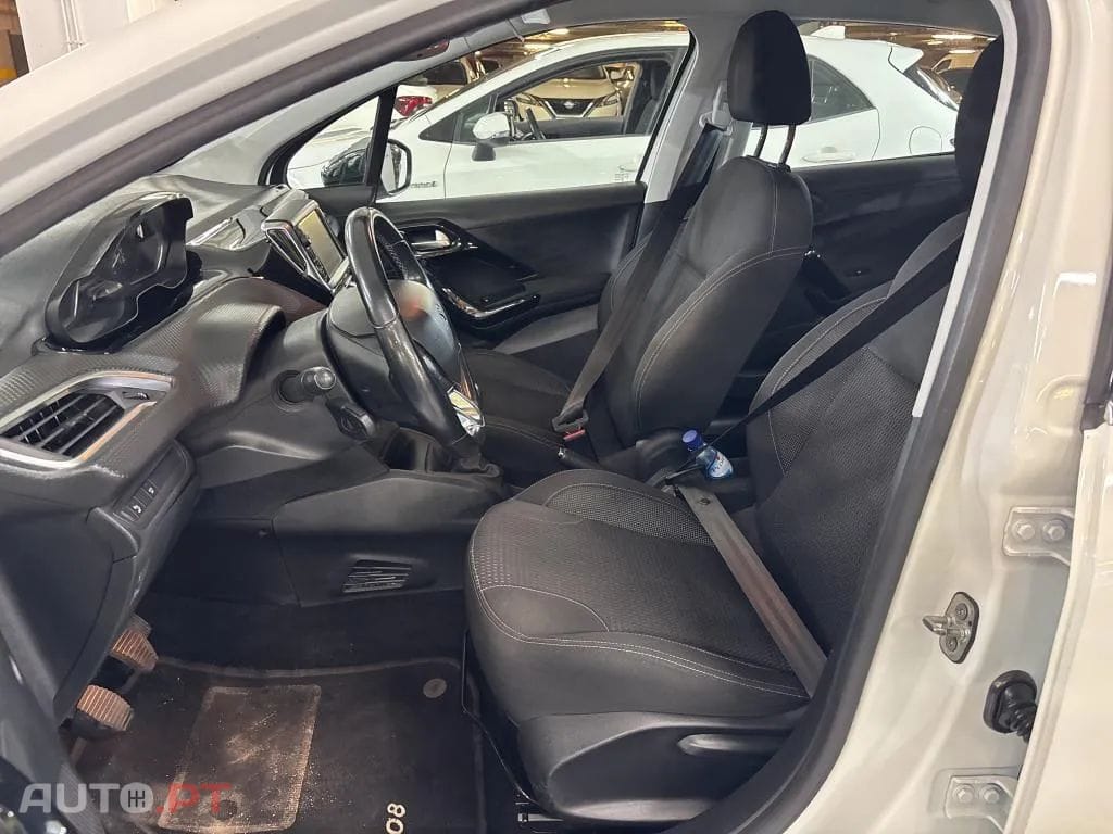 Peugeot 208 1.2 PureTech Allure
