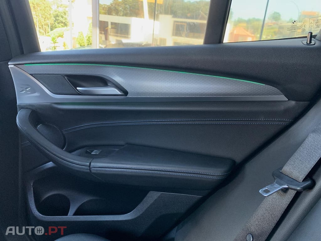 BMW X3 30 e xDrive Pack Desportivo M