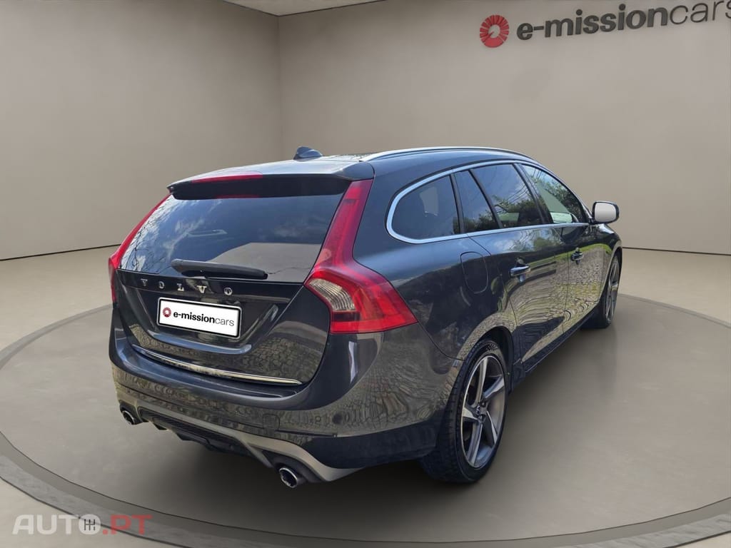 Volvo V60 D6 Twin Engine Geartronic RDesign