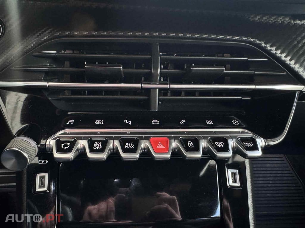 Peugeot 2008 1.2 PureTech GT EAT8