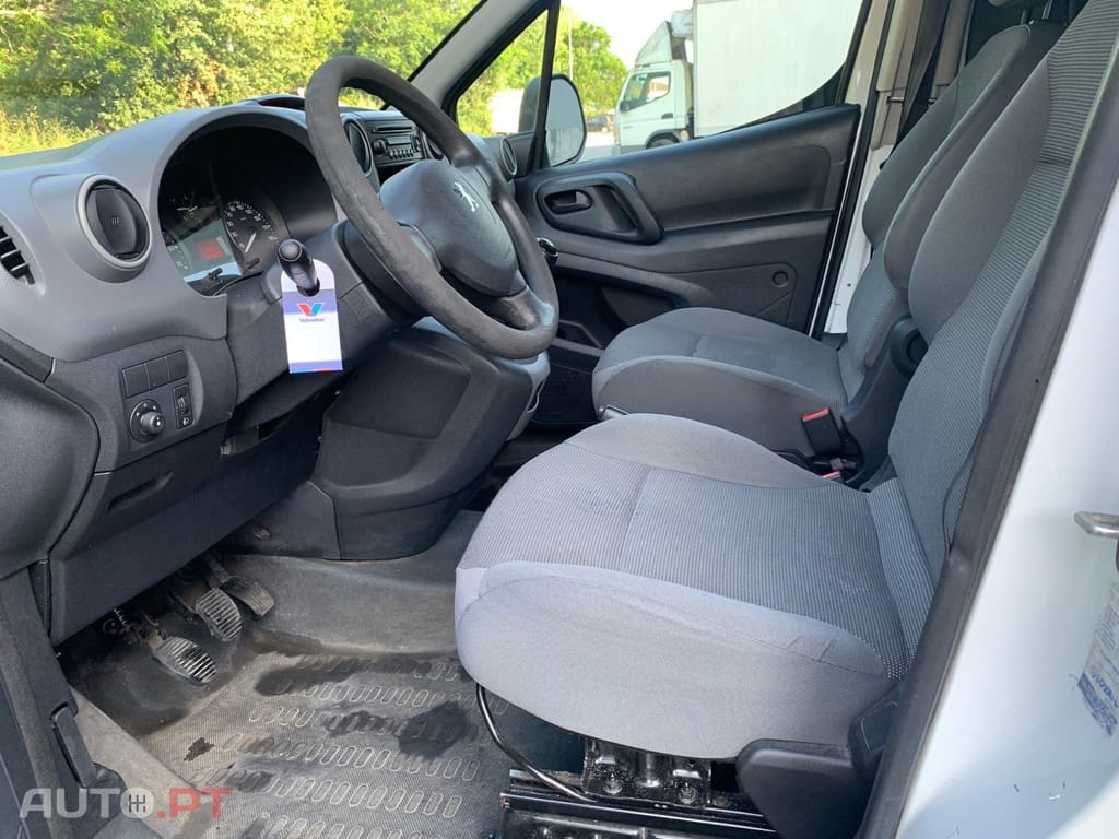 Peugeot Partner 1.5 BlueHDi Asphalt Standard