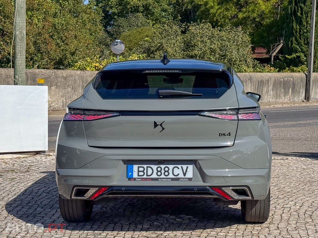 DS DS4 1.2 PureTech Pallas EAT8