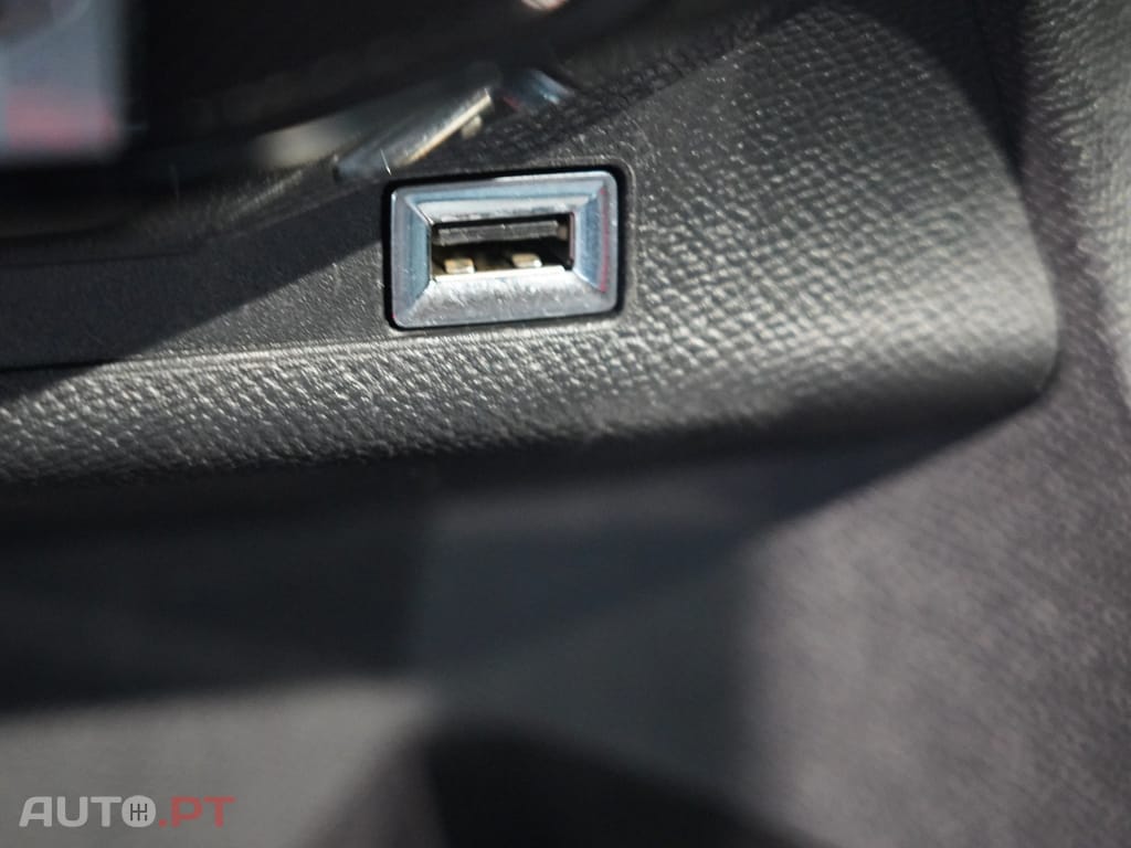 DS DS3 Crossback E-Tense Performance Line