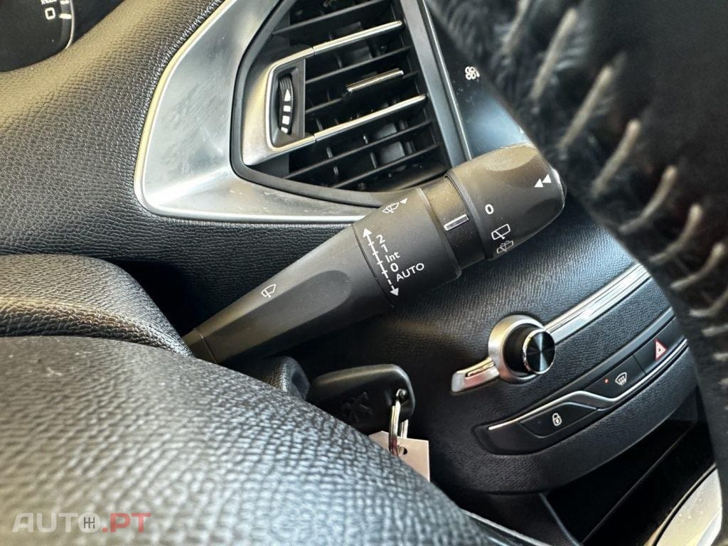 Peugeot 308 SW 1.5 BlueHDi Business Line