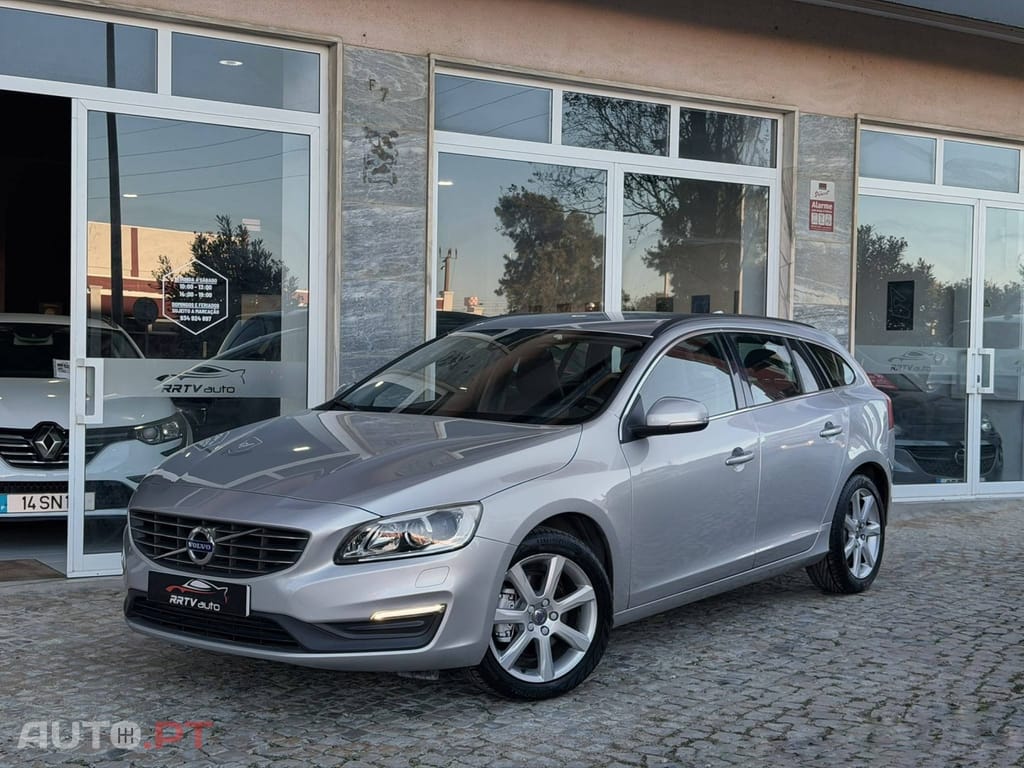Volvo V60 2.0 D2 Momentum Drive