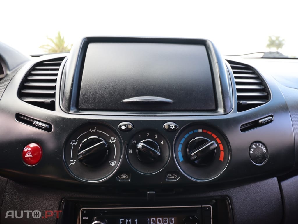 Mitsubishi L200 2.5 DI-D Club In.AC 3L 4WD