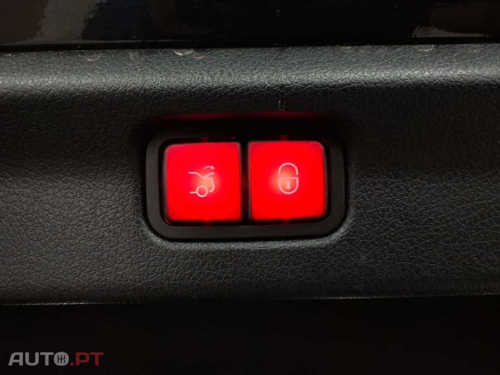 Mercedes-Benz EQE 350+ Electric Art