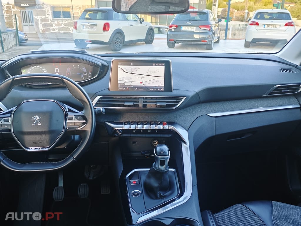 Peugeot 3008 1.6 BlueHDi Allure