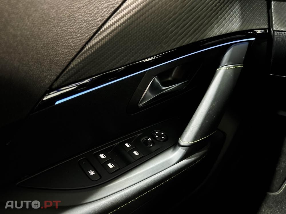 Peugeot E-208 51 kWh GT