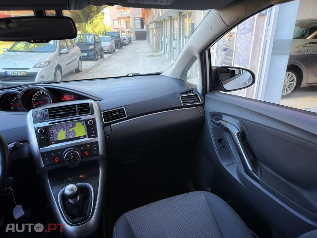 Toyota Verso 2.0 D-4D Exclusive+GPS