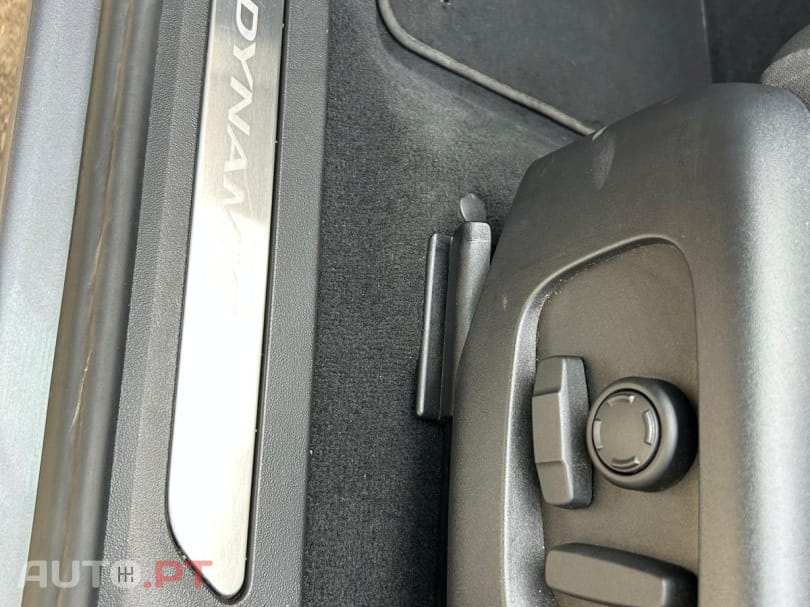 Land Rover Range Rover 1.5 P300e AWD R-Dynamic S Auto