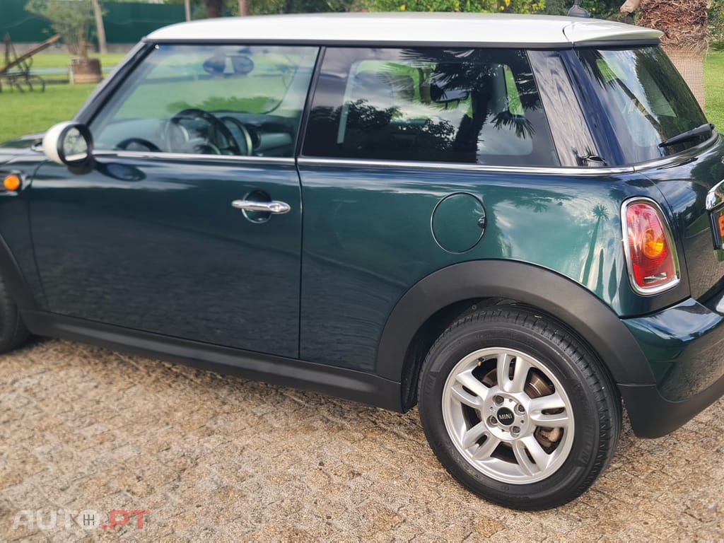 MINI Cooper Outro