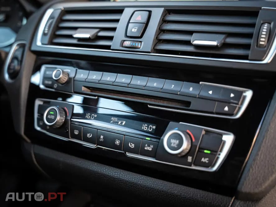 BMW 228 i Pack M Auto