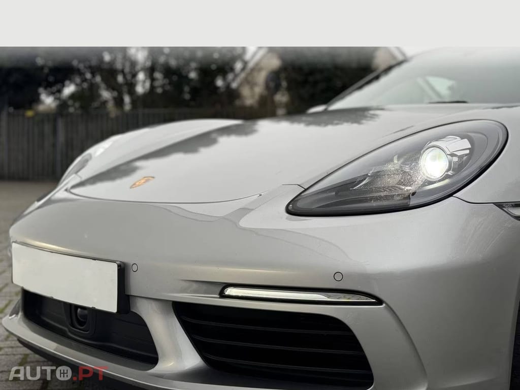 Porsche Cayman 300 PK