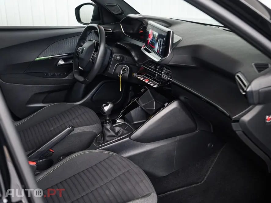 Peugeot 2008 1.2 PureTech Style
