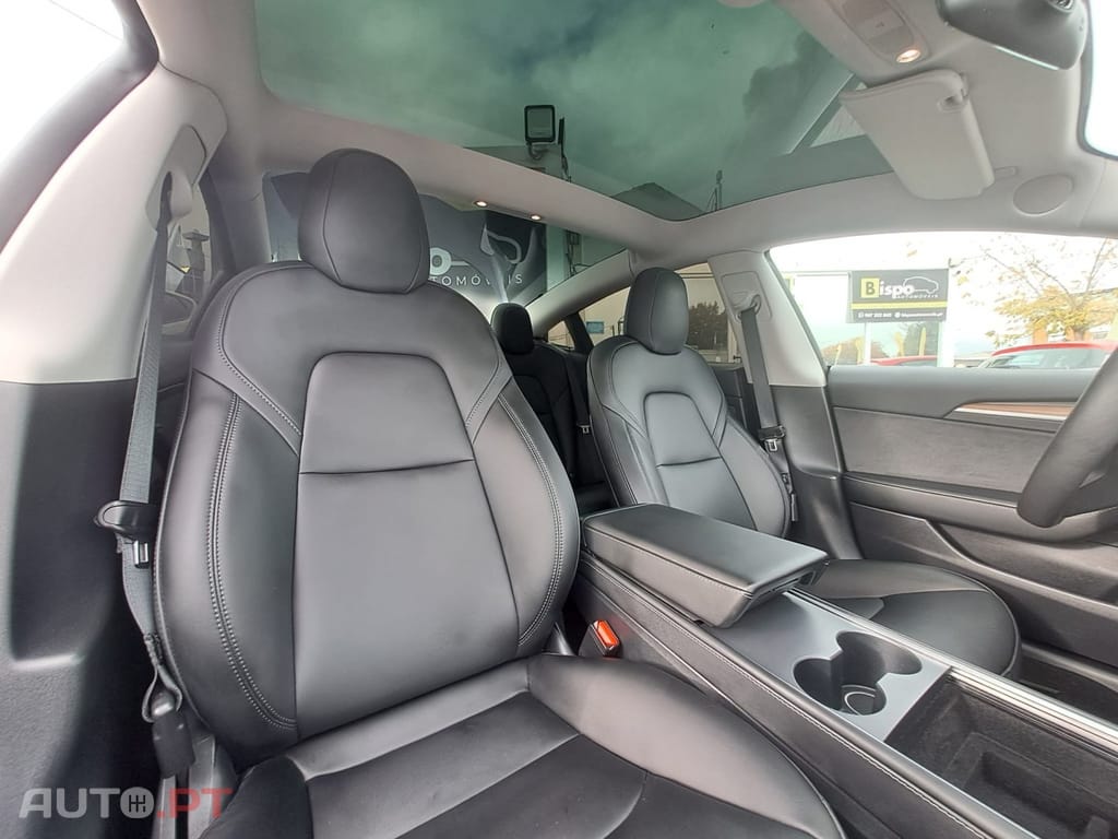 Tesla Model 3 Standard Range Plus RWD