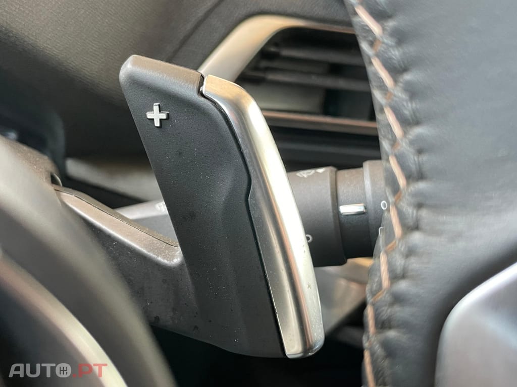 Peugeot 3008 1.2 PureTech GT EAT8