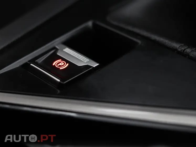 Peugeot 308 1.5 BlueHDi Active Pack — fotografia 15