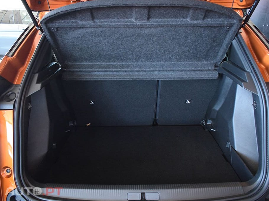 Peugeot 2008 1.5 BLUEHDI GT EAT8
