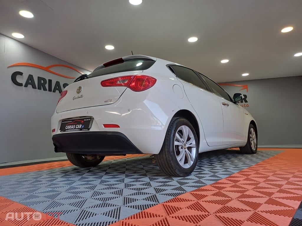 Alfa Romeo Giulietta 1.6 JTDm Distinctive