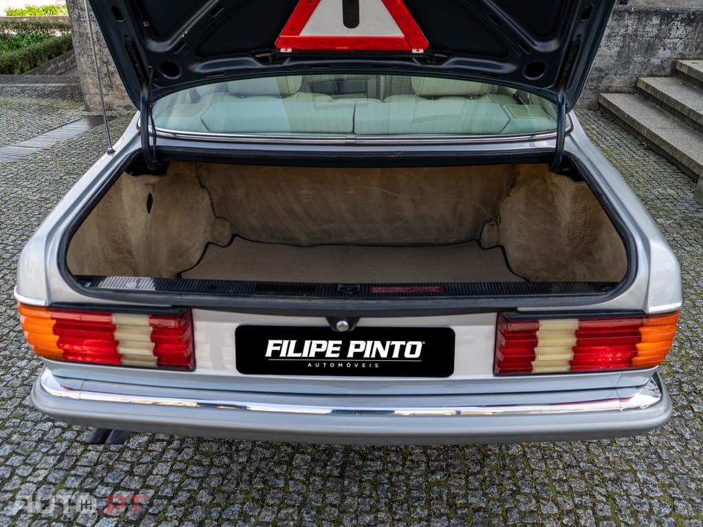 Mercedes-Benz 500 SEC W126