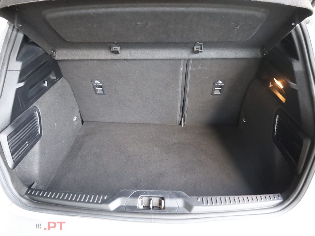 Ford Focus 1.0 EcoBoost MHEV ST-Line Aut — fotografia 12