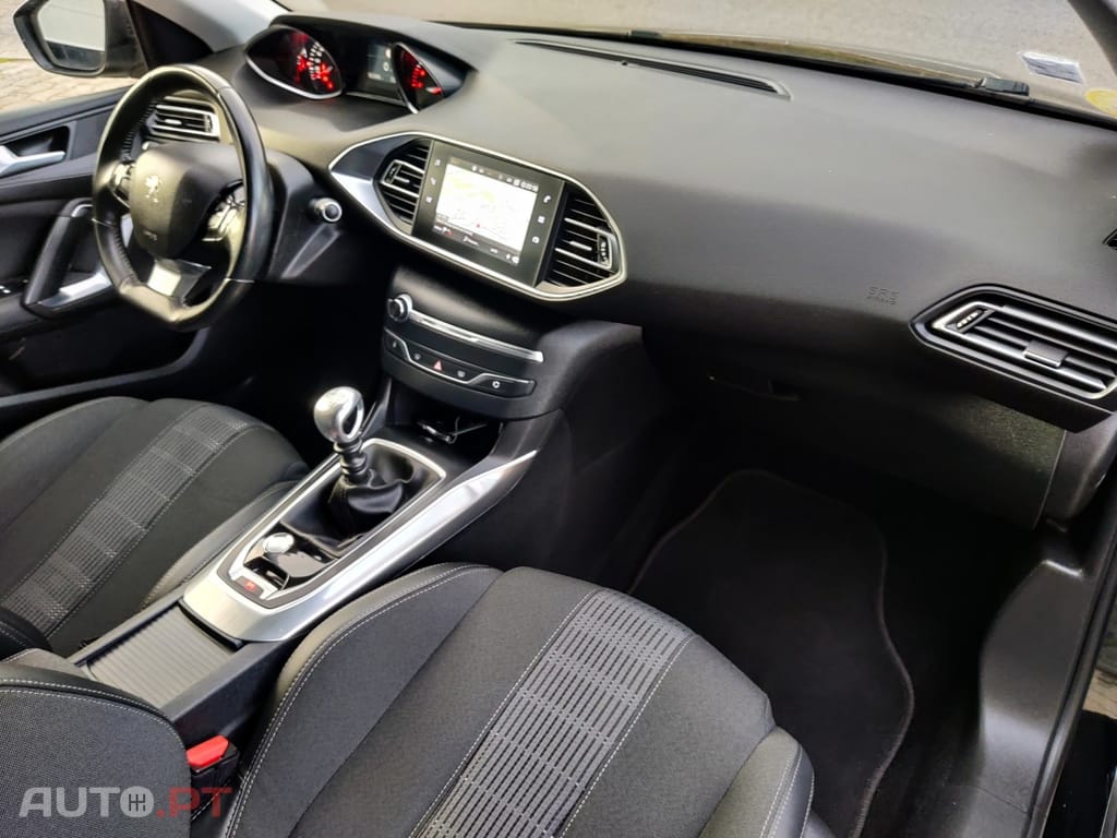 Peugeot 308 1.5 BlueHDi Allure
