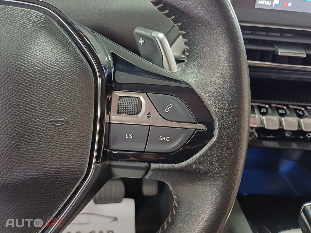 Peugeot 5008 1.2 PureTech Allure EAT8