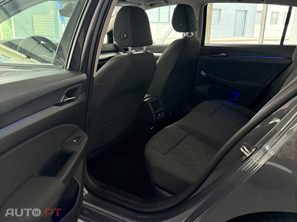 Volkswagen Golf 2.0 TDI Conceptline
