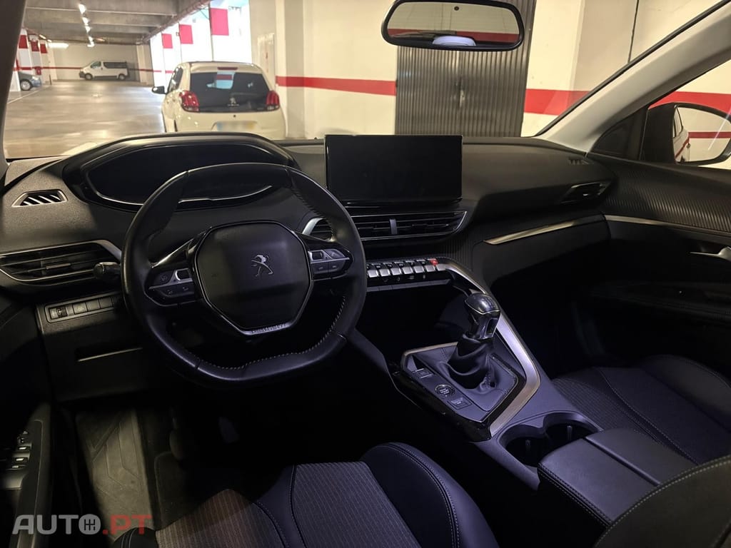 Peugeot 3008 1.5 BlueHDi Allure