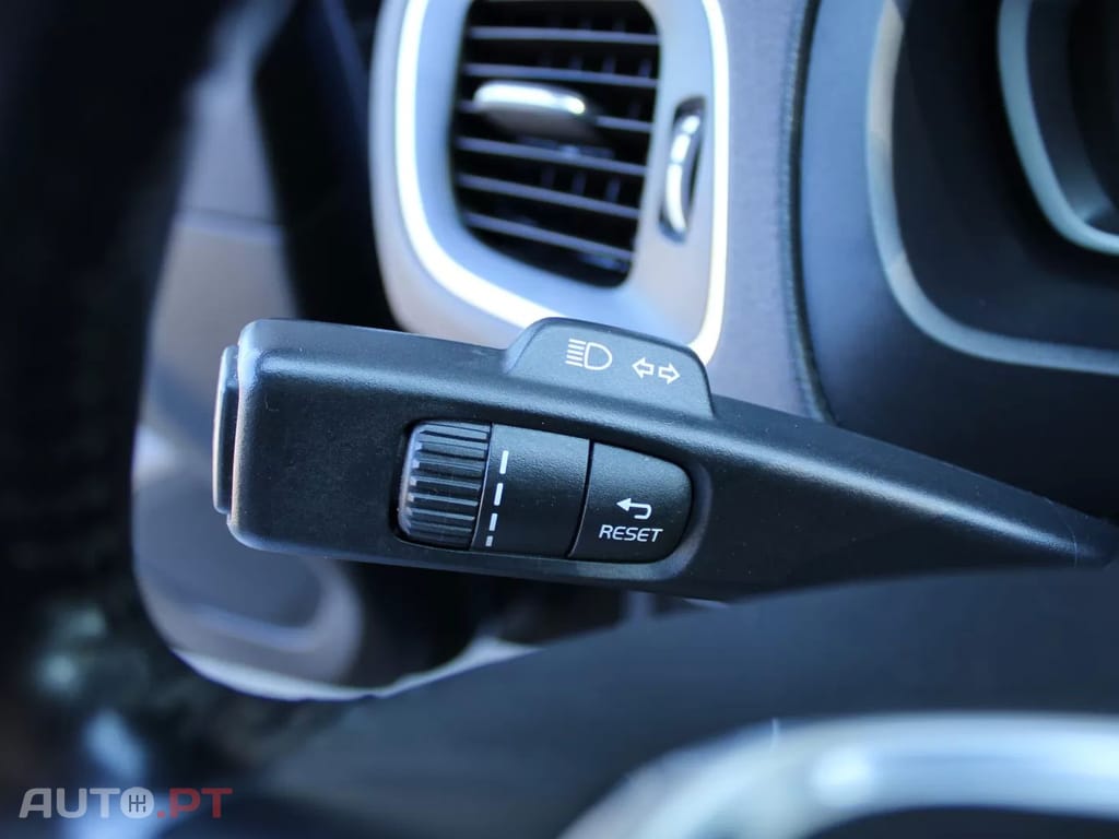 Volvo V40 1.6 D2 Momentum Eco