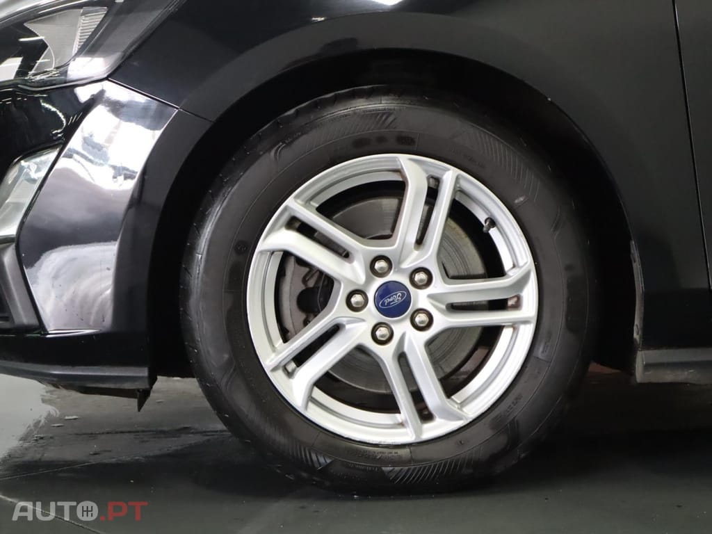 Ford Focus 1.5 TDCI EcoBlue TITANIUM