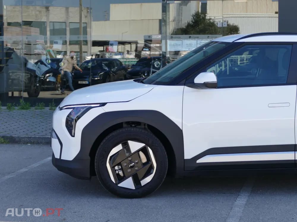 Kia EV3 58.3 kWh Drive