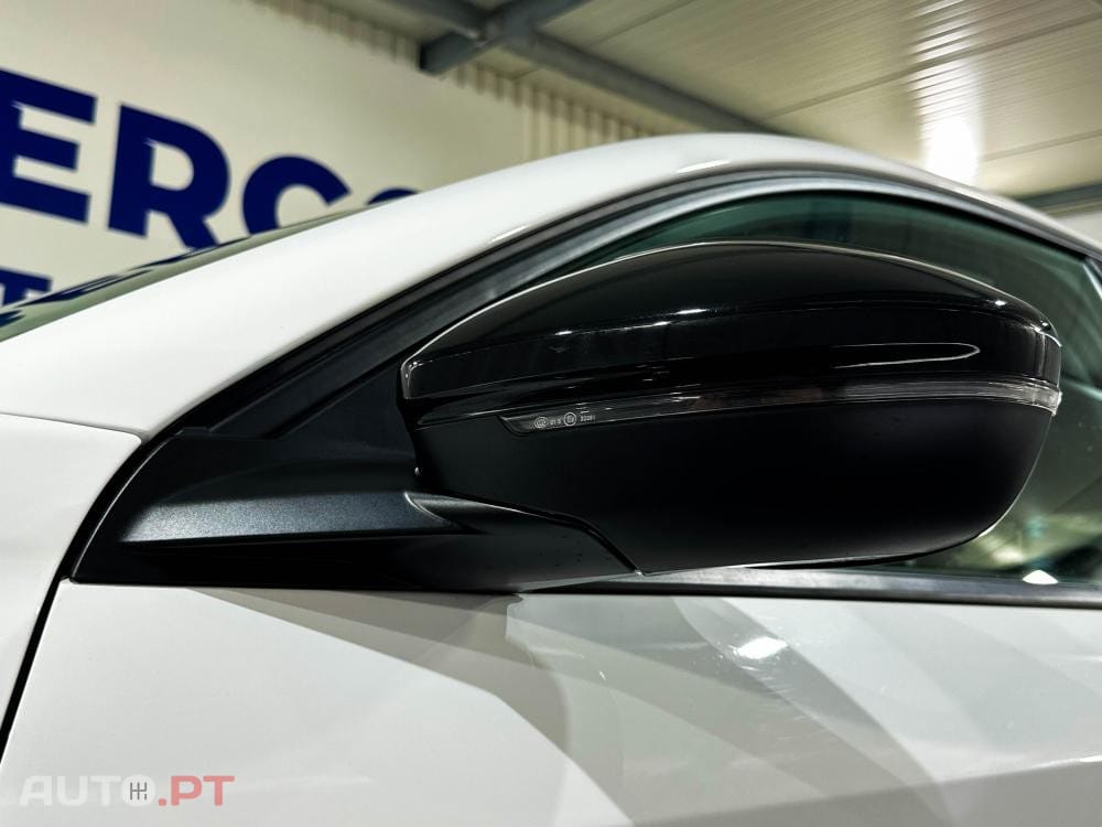 Peugeot E-208 50 kWh Allure Pack