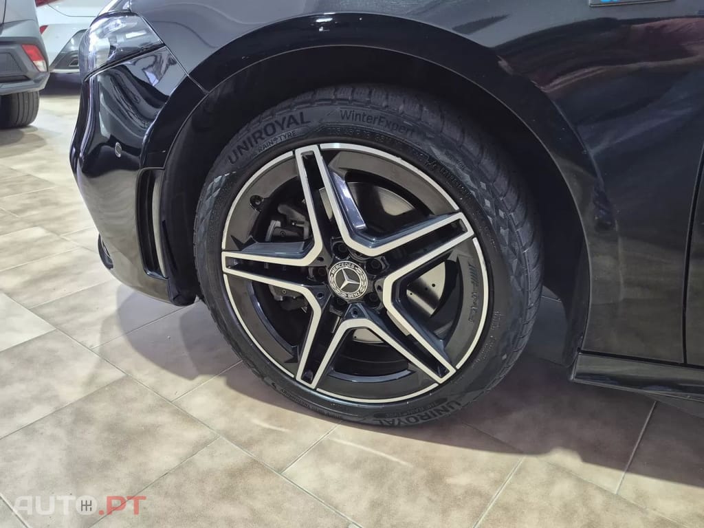 Mercedes-Benz A 250 e AMG Line