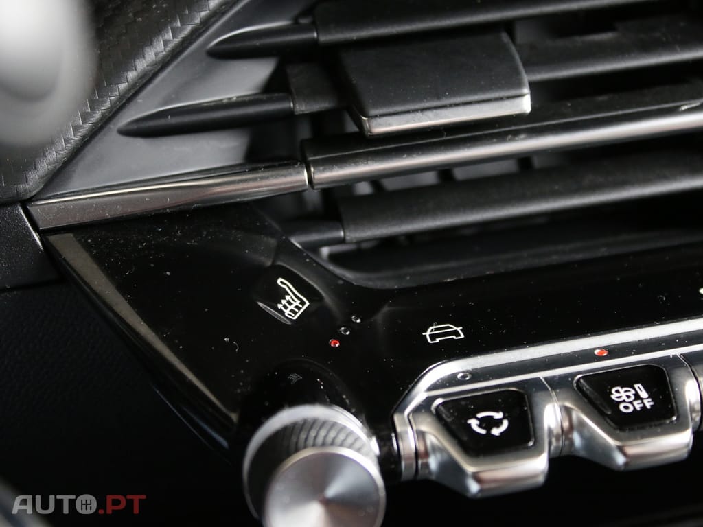 Peugeot 2008 PureTech 100 Allure