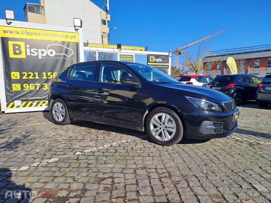 Peugeot 308 PureTech 130 GPF EAT8 Black Edition
