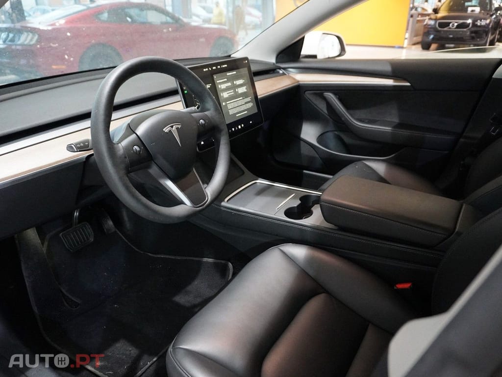 Tesla Model 3 Long Range AWD Dual Motor