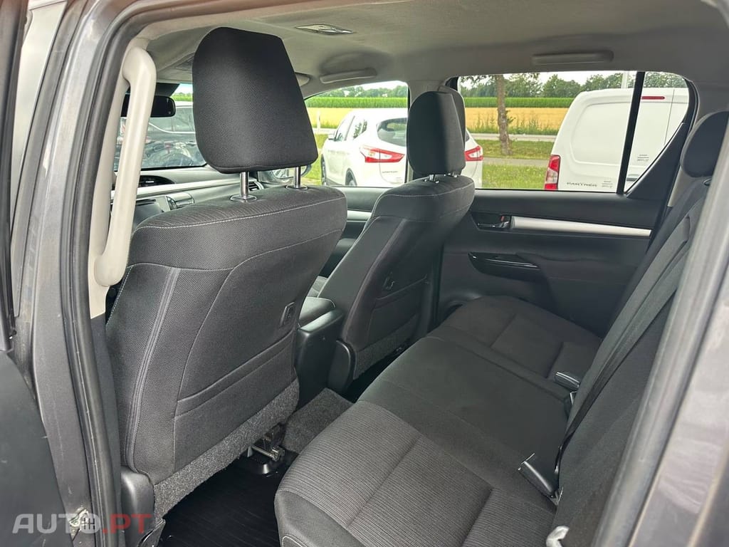 Toyota Hilux 2.4 D-4D 4WD