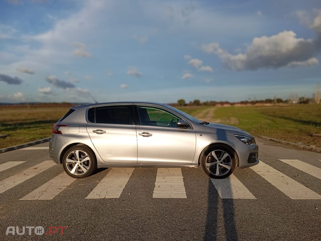 Peugeot 308 SPORT EDITION S&S 130 CV + EXTRAS