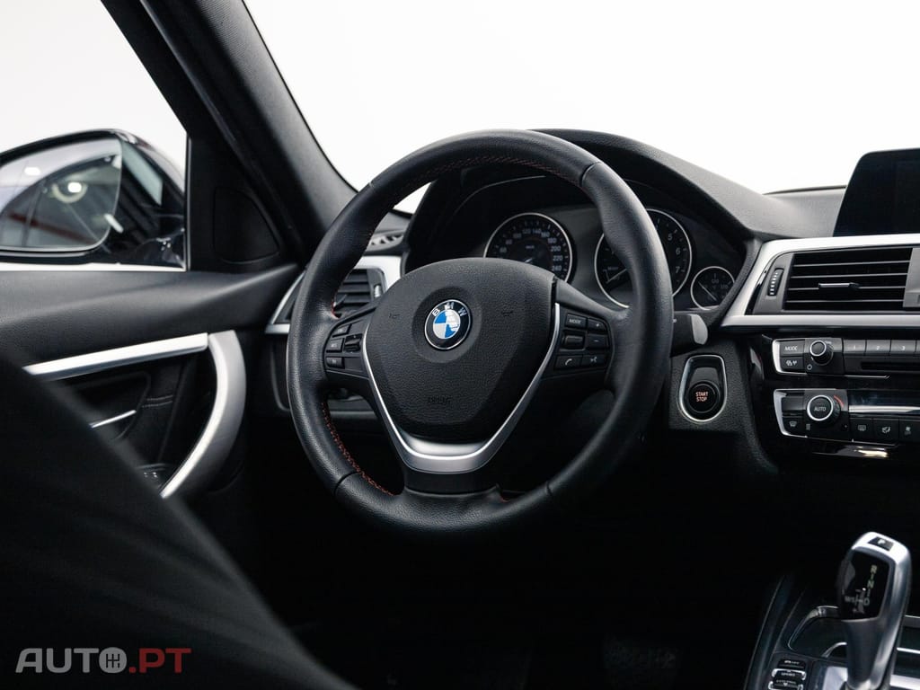 BMW 330 e iPerformance Line Sport