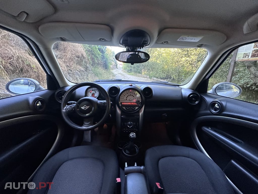 MINI Countryman One D