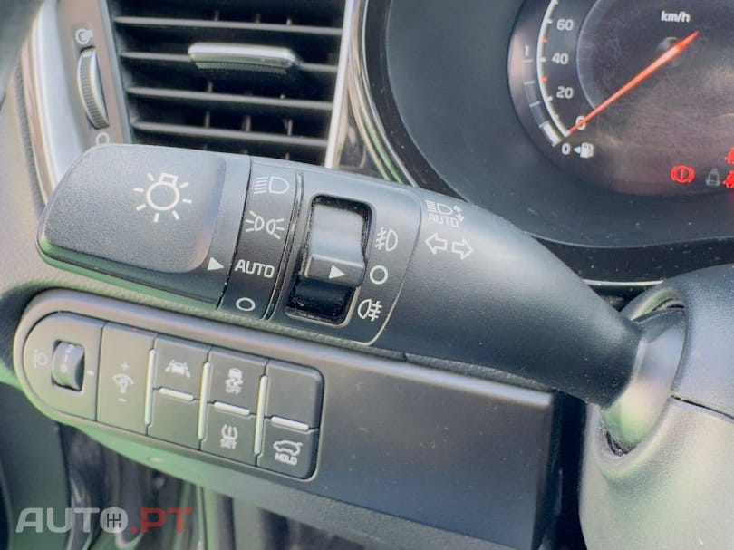 Kia Xceed 1.6 CRDi Tech+SRF 7DCT